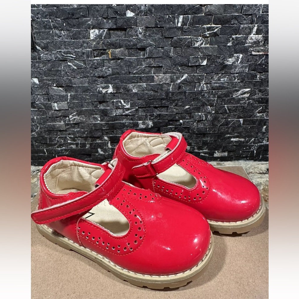 Girls MG Baby Red Patent Mary Jane Shoes  Size 27  US Sz 10 Valentines Day